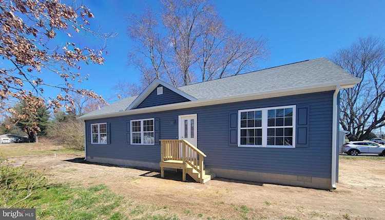 65 Hartly Rd Hartly, DE 19953