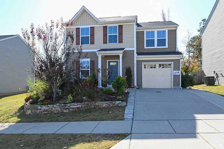 234 Fieldspar Lane Clayton, NC 27520