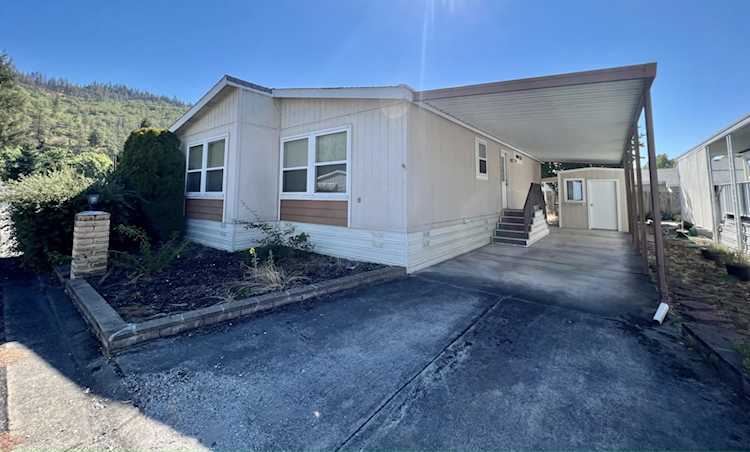20055 Highway 62 Unit 25 Shady Cove, OR 97539