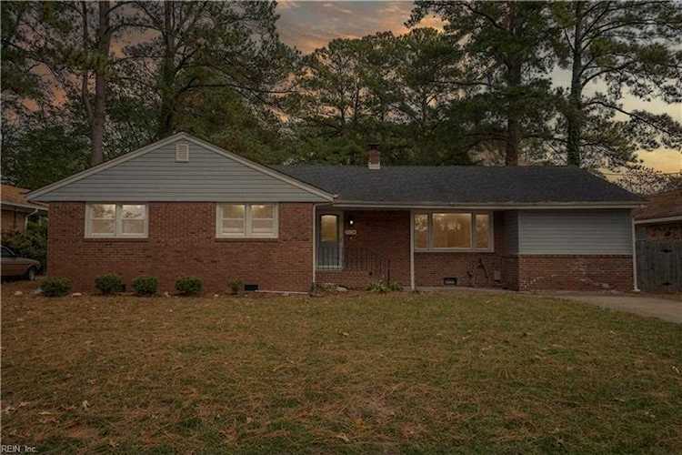 342 W Mcginnis Circle Norfolk, VA 23502