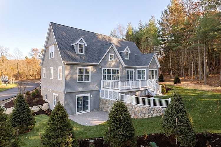 50 Wolcott Woods Lane #50 Milton, MA 02186