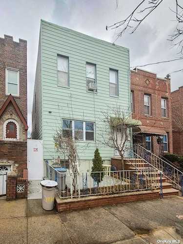 32-30 46th Street Long Island City, NY 11103