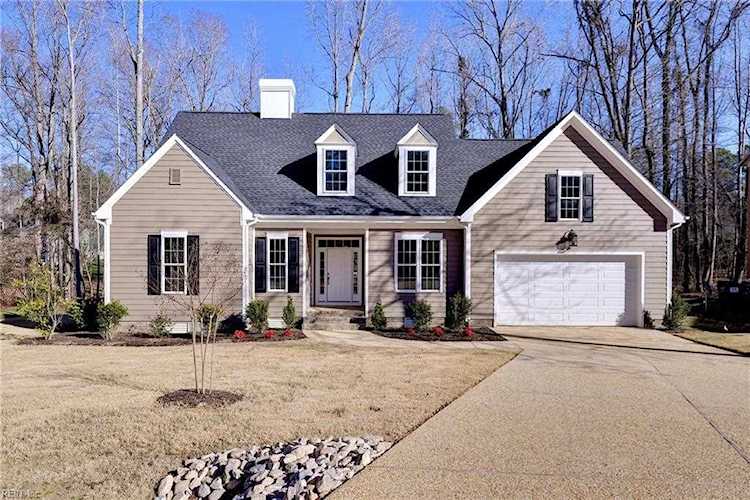 102 Walton Heath Williamsburg, VA 23188