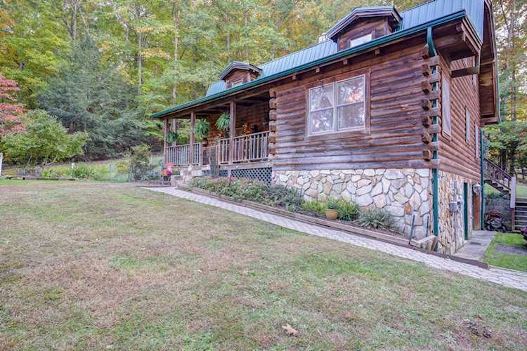 634 Possum Creek Rd Bluff City, TENNESSEE 37618