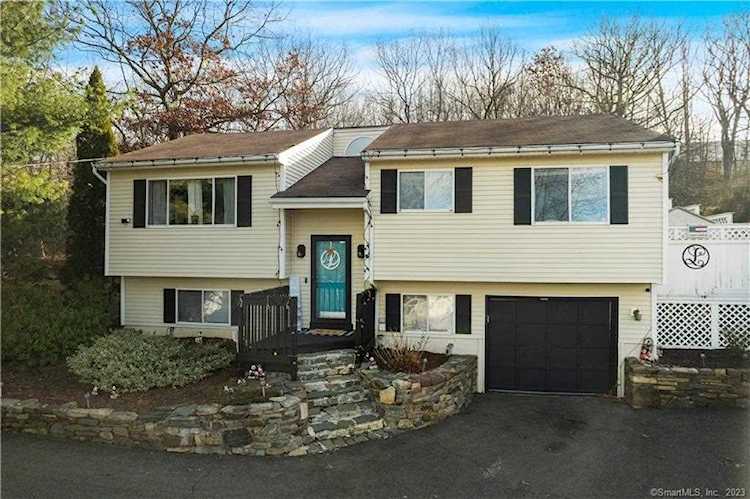 18 Irene Avenue Waterbury, CT 06705