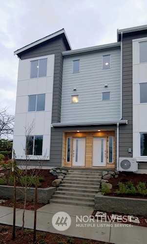 18008 12th Ave NE #F Shoreline, WA 98155