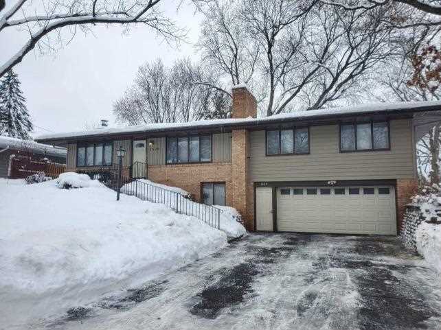 5520 Regis Trail NE Fridley, MN 55432