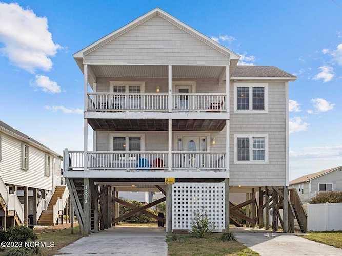 1312 N New River Drive Surf City, NC 28445