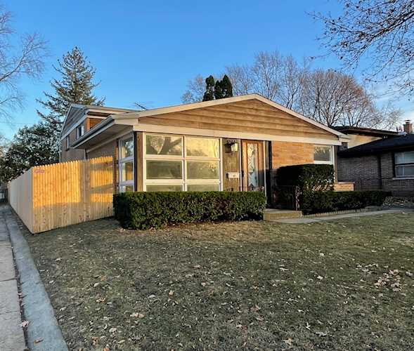 230 Kenloch Ave Libertyville, IL 60048