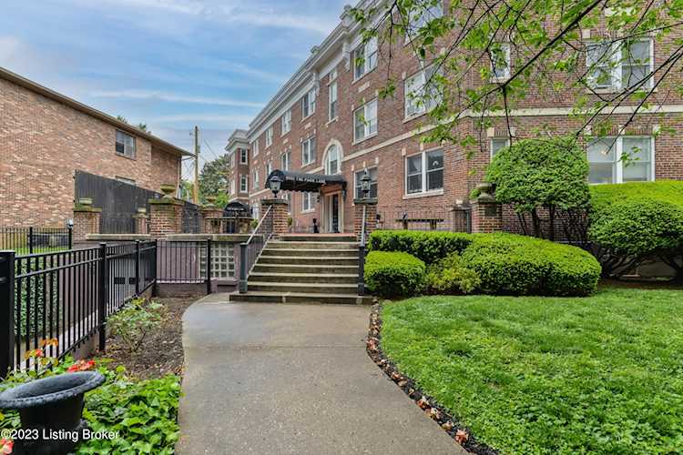 2023 Eastern Pkwy #12 Louisville, KY 40204
