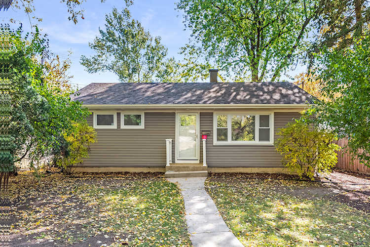 644 W Hinsdale Ave Hinsdale, IL 60521