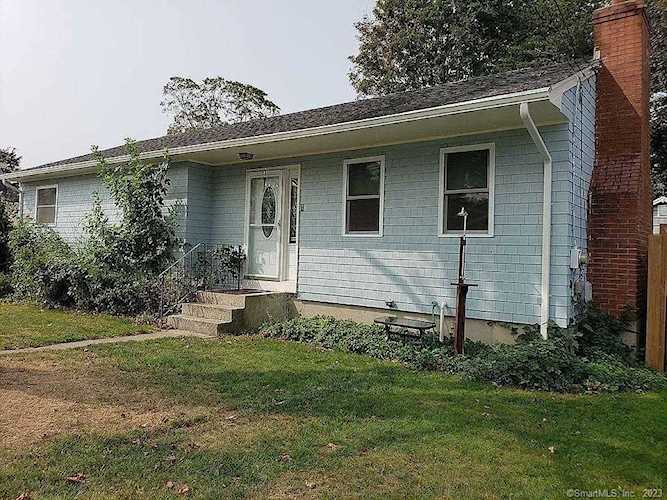 21 Middletown Avenue Old Saybrook, CT 06475