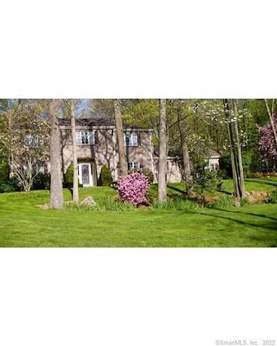 654 Mountain Rd Cheshire, CT 06410