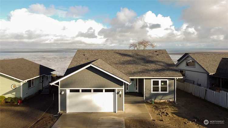 632 Chinook Ave SE Ocean Shores, WA 98569