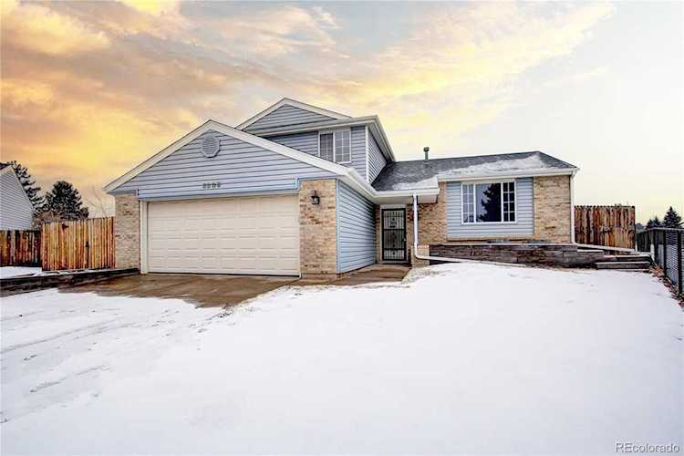 5205 S Pitkin Ct Centennial, CO 80015