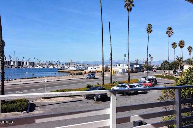 2908 Lakeshore Ct Oxnard, CA 93035