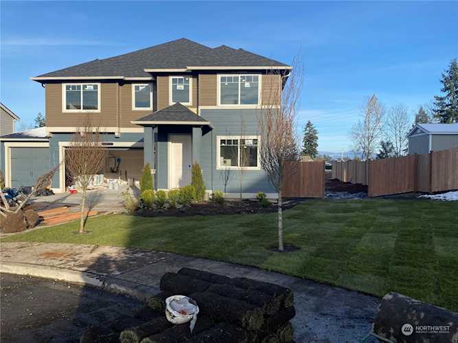2855 173rd Ave E #35 Lake Tapps, WA 98391