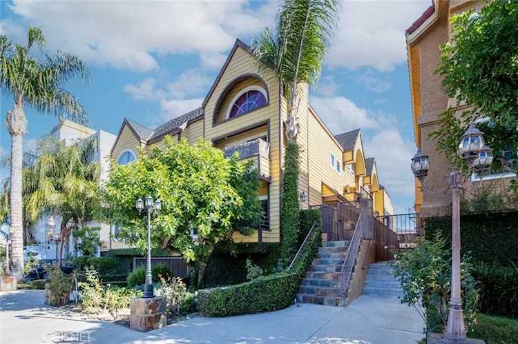 5110 Tujunga Ave #2 North Hollywood, CA 91601