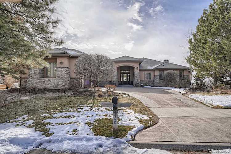 24460 E N Glasgow Dr Aurora, CO 80016