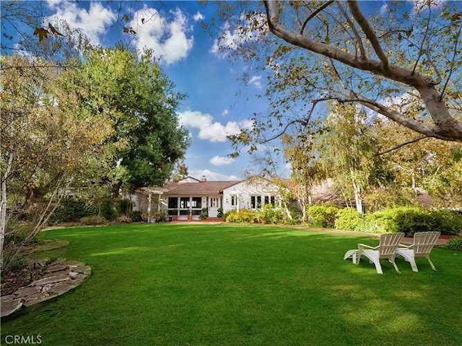 31 Portuguese Bend Rd Rolling Hills, CA 90274