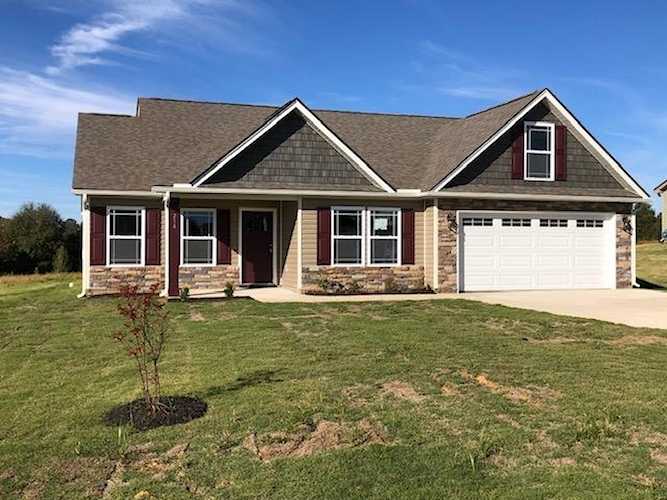 214 Rc Thompson Road Chesnee, SC 29323