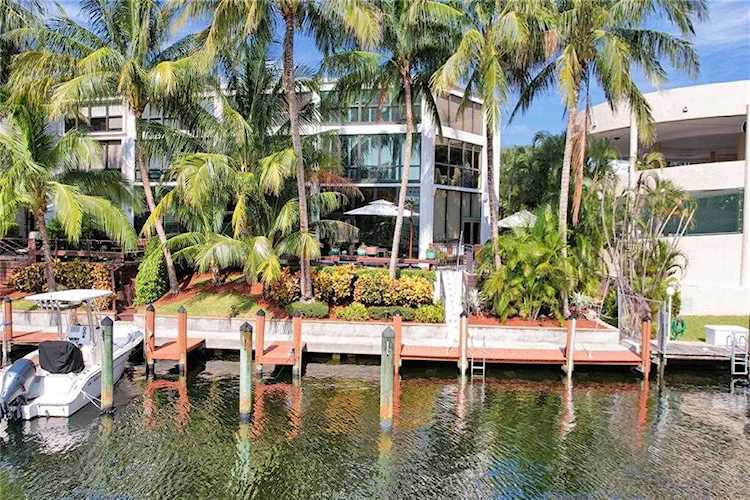 3078 NE 49th Street Fort Lauderdale, FL 33308