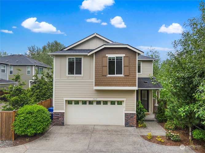 19637 81st Ln NE Kenmore, WA 98028