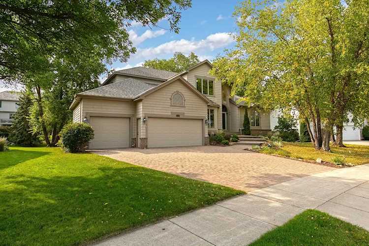 9532 Virginia Avenue S Bloomington, MN 55438