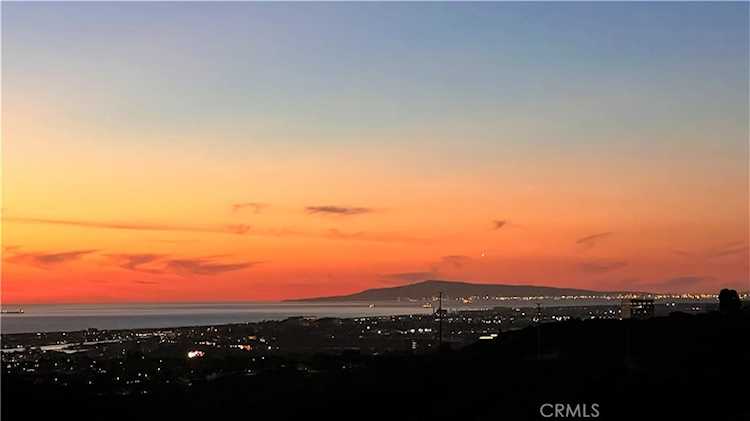35 Silver Pine Dr Newport Coast, CA 92657