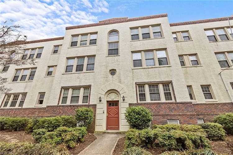 913 Spotswood Ave #2 Norfolk, VA 23517 home for sale, MLS#10470624 - Crescas Real Estate Photo 1