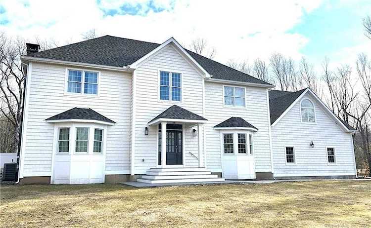 13 White Pine Lane Guilford, CT 06437