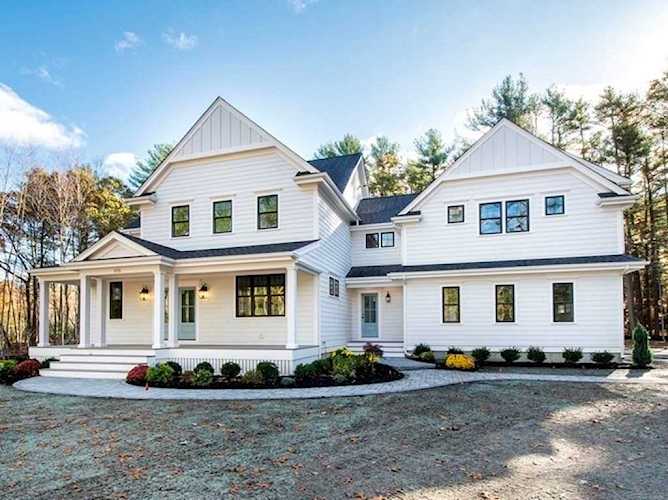 575 Keene St Duxbury, MA 02332