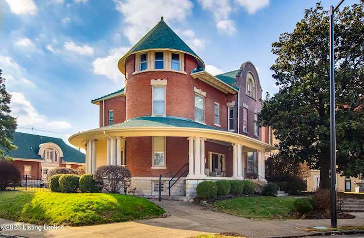 2026 Cherokee Pkwy #A Louisville, KY 40204 | MLS 1629030 Photo 1