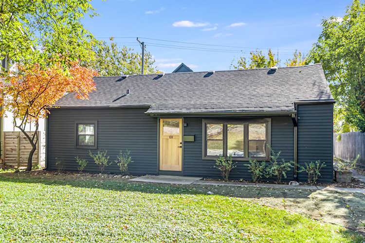 634 W Hinsdale Ave Hinsdale, IL 60521
