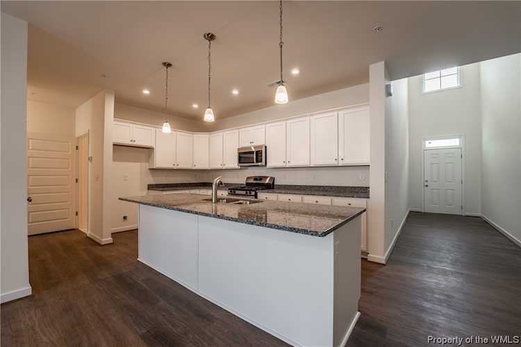1421 Green Hill St Williamsburg, VA 23185
