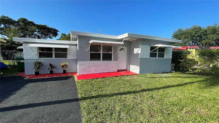 6301 SW 22nd St Miramar, FL 33023