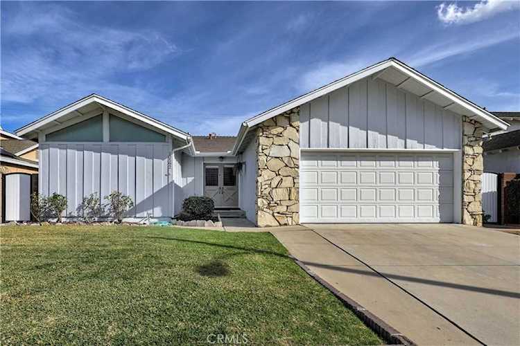 10592 Tammy Street Cypress, CA 90630