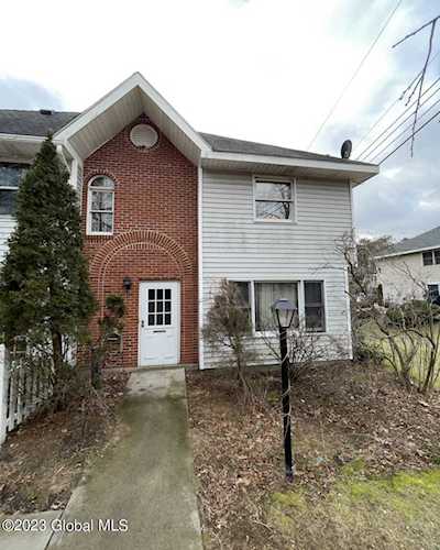 45 Rapp Rd Albany, NY 12203