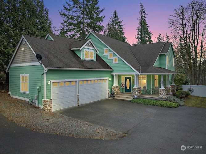 21005 SE 272nd St Maple Valley, WA 98038