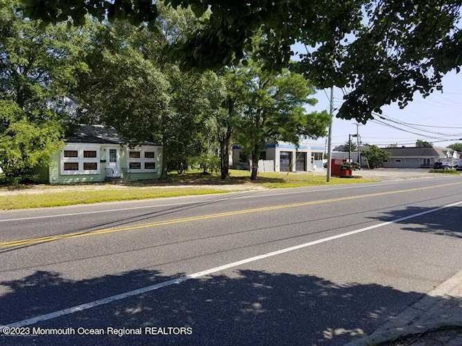 1612 Beaver Dam Rd Point Pleasant, NJ 08742