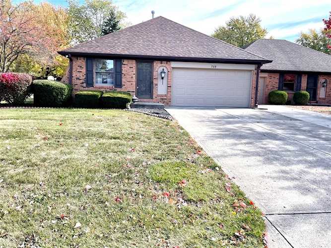 708 Eagle Crest Dr Brownsburg, IN 46112