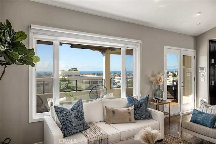 929 1st St #A Hermosa Beach, CA 90254