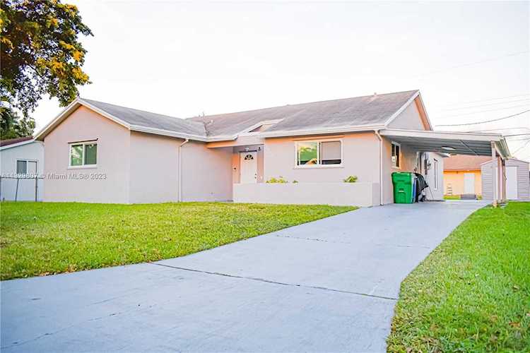 1901 SW 96th Ave Miramar, FL 33025