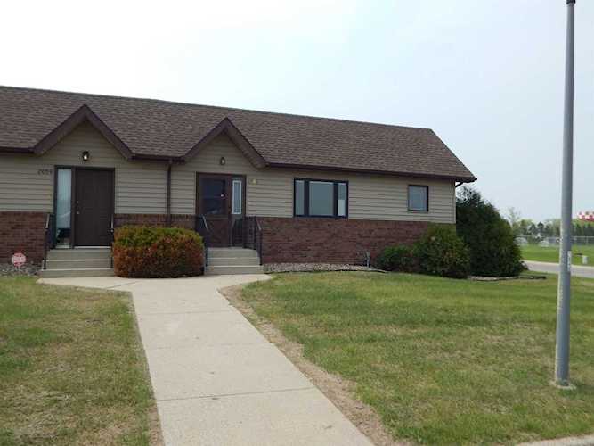 2063 NW 12th St Minot, ND 58703