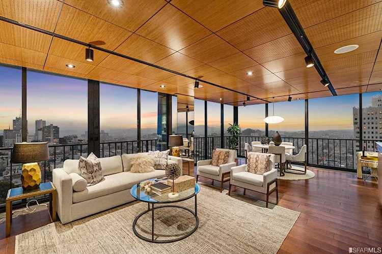 999 Green Street #2302 San Francisco, CA 94133