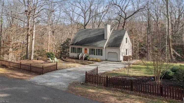 120 Timberwood Dr Williamsburg, VA 23188