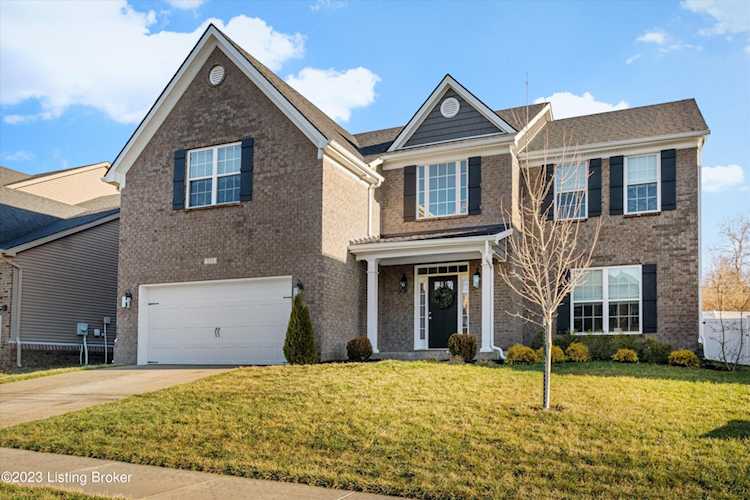 531 Wooded Falls Rd Louisville, KY 40243