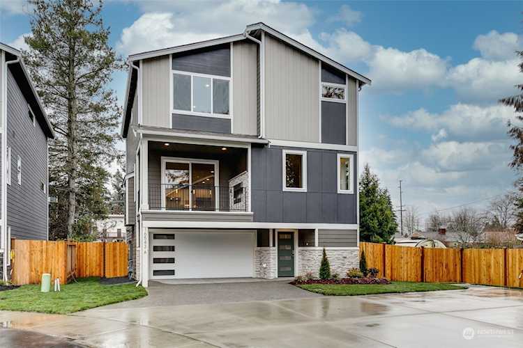 16543 8th Ave NE #A Shoreline, WA 98155