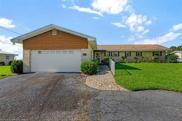 823 N Lake Reedy Blvd Frostproof, FL 33843
