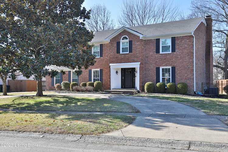 304 Blue Ridge Rd, Louisville, KY 40223 - Plainview $468,000 Photo 1